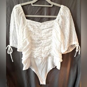 NWT Women’s LuLus Think Of Me Ivory Swiss Dot Ruched Body Suit; Size L